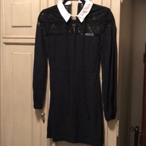 COPY - Abercrombie lace bow tie collared blouse